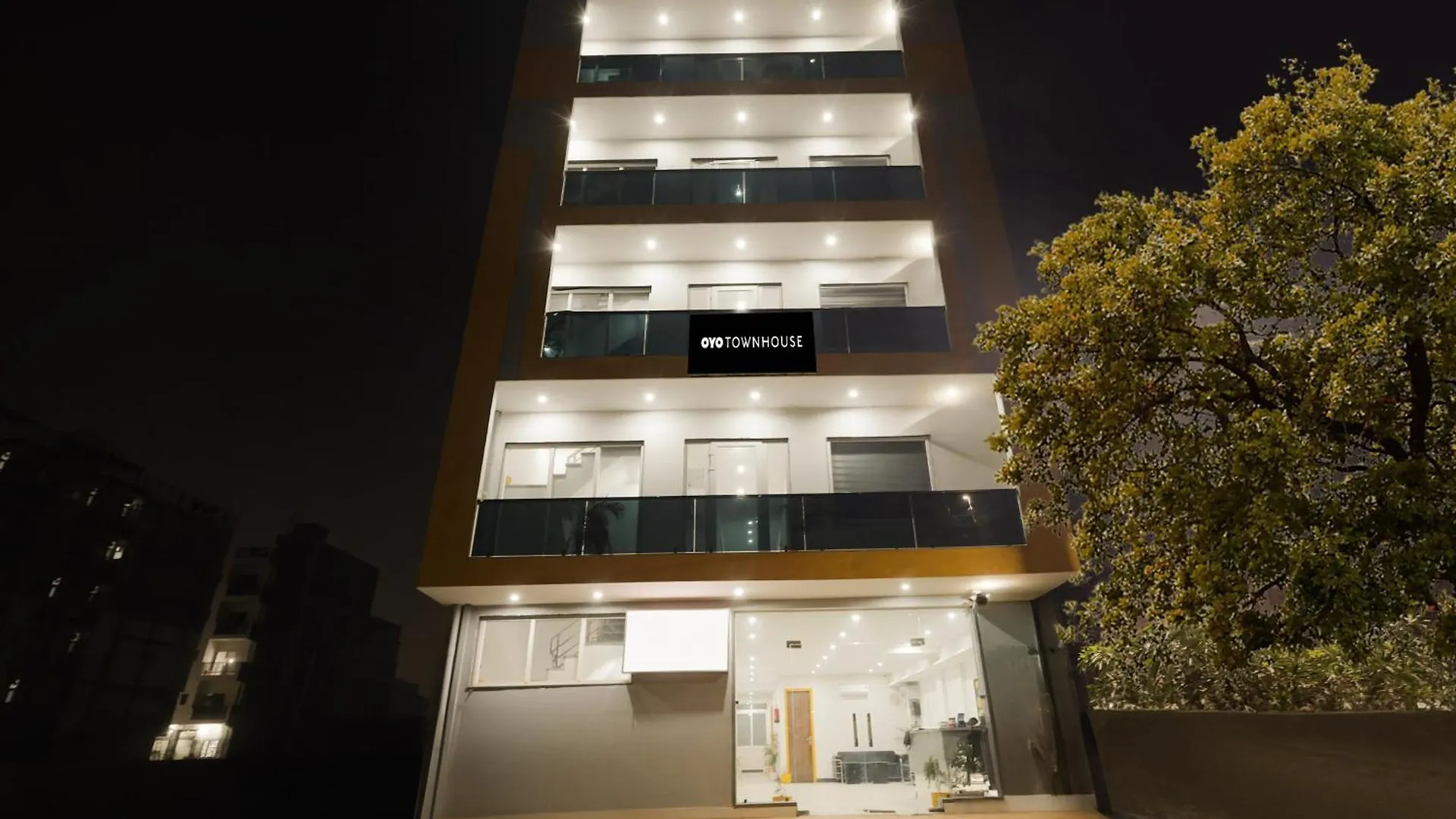Hotel Super Townhouse Sector 69 Gurgaon