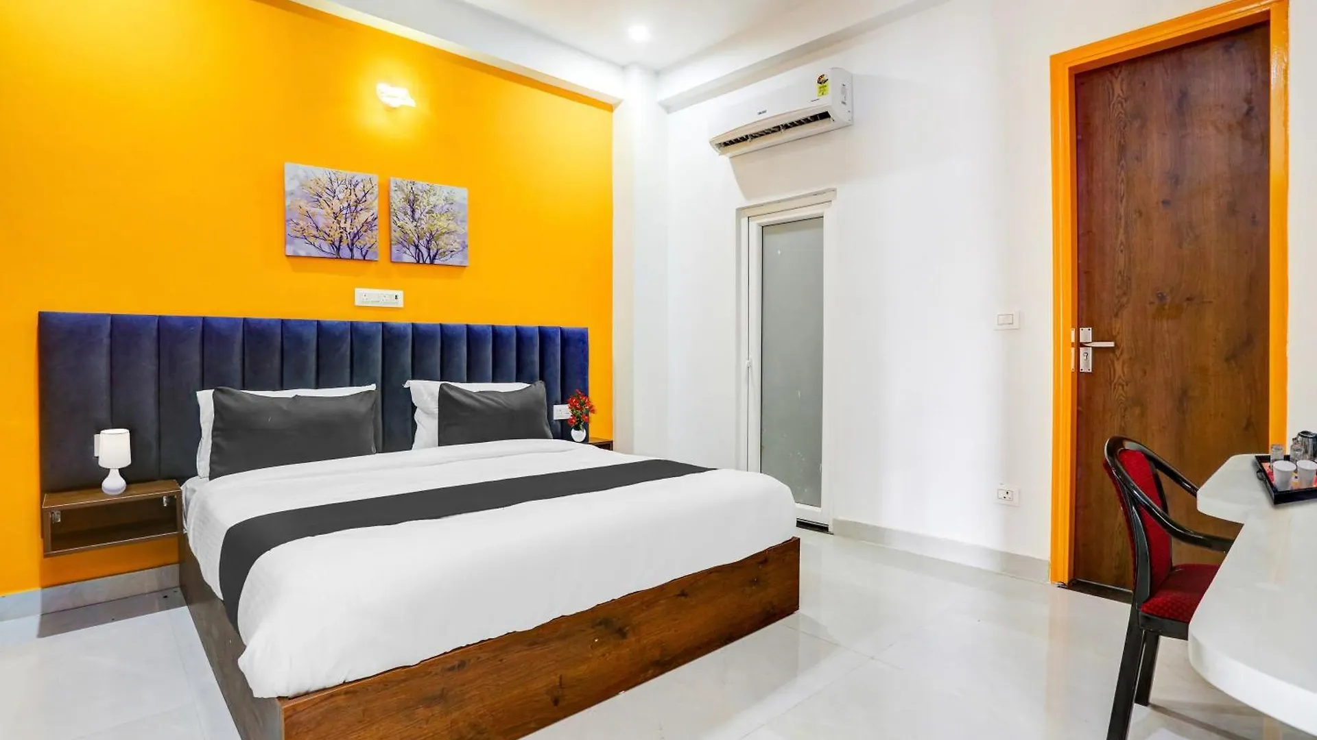 Hotel Super Townhouse Sector 69 Gurgaon