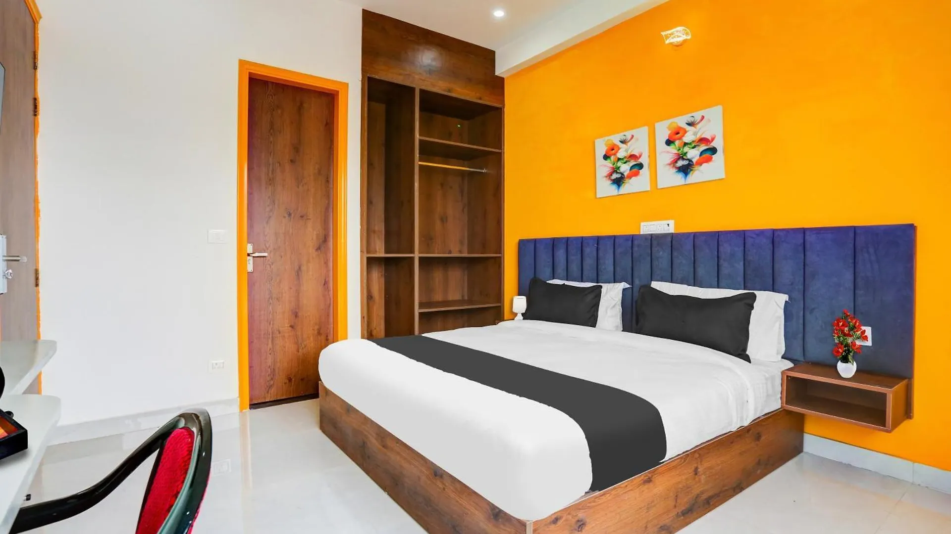 ***  Hotel Super Townhouse Sector 69 Gurgaon Indie